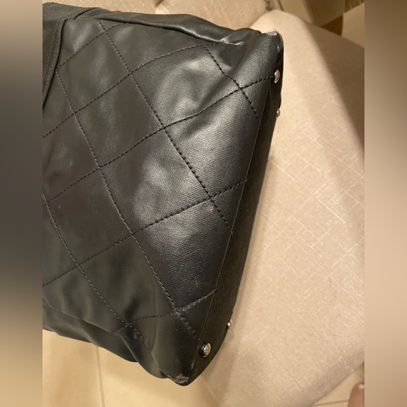 Chanel tote bag in black. - Picture 8 of 14